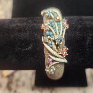 Vintage Florenza Whitewash Enamel & Rhinestone Clamper Bangel/ Bracelet